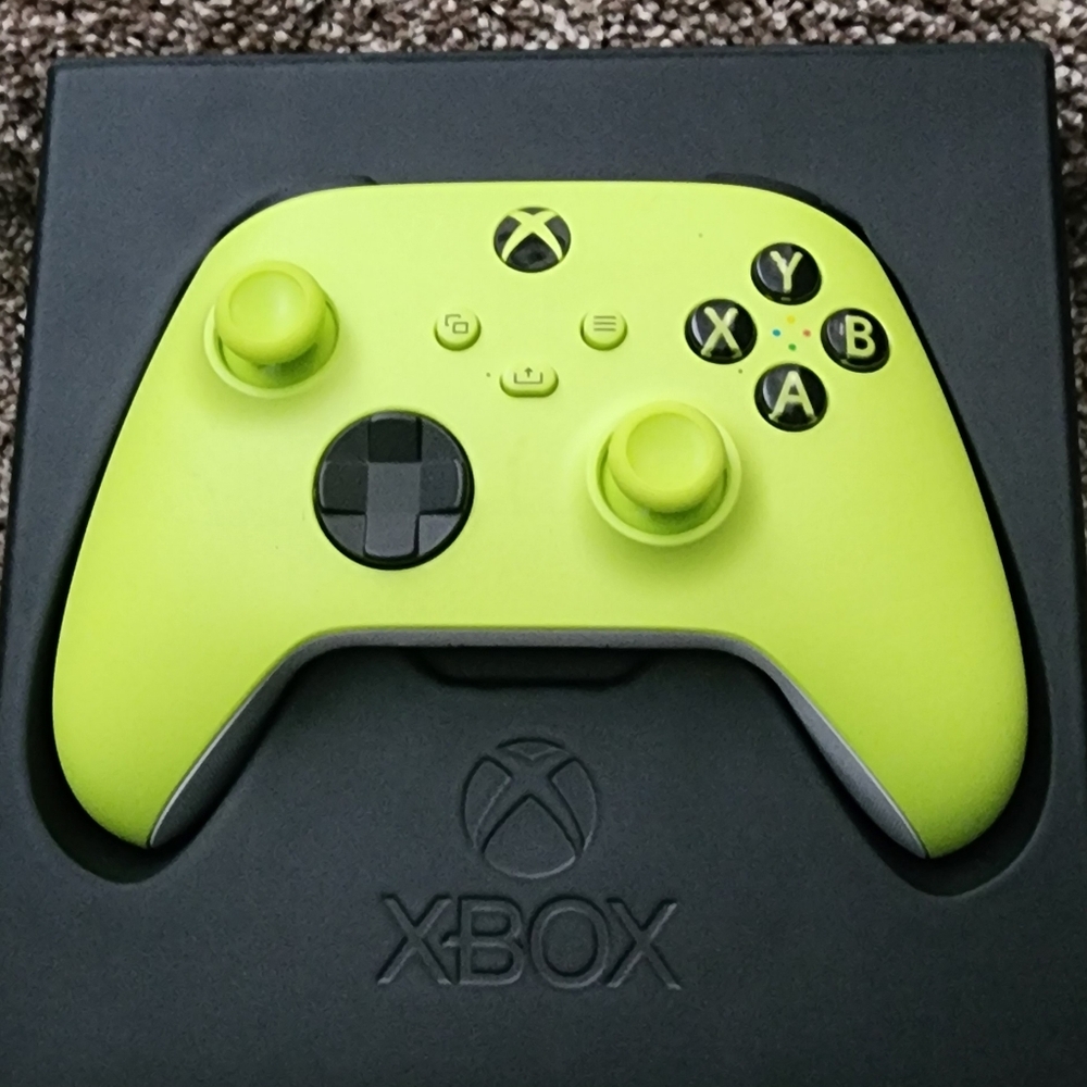 Wireless Controller - Electric Volt